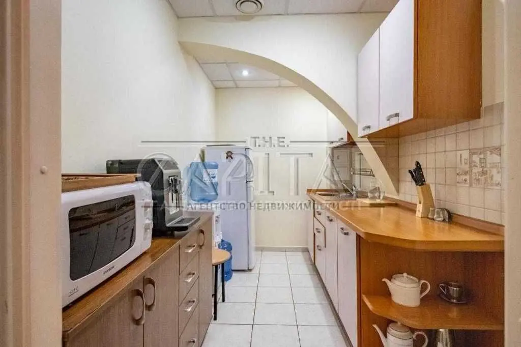 Фото Selling an office, 1135 sq.m., Velyka Vasylkivska Street  Kyiv, price: 3500000 EUR, code 7126