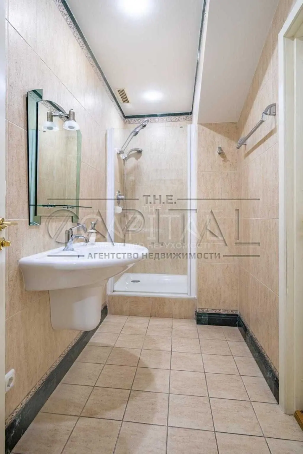 Фото Selling an office, 1135 sq.m., Velyka Vasylkivska Street  Kyiv, price: 3500000 EUR, code 7126