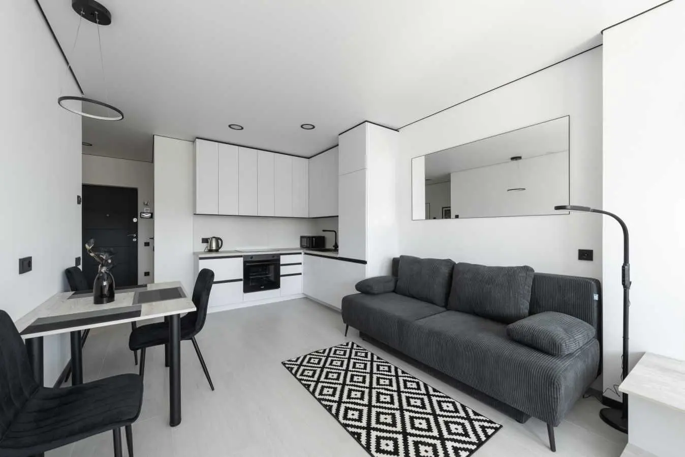Фото Rent a 3-room apartment, Beresteiska Avenue (Peremohy Avenue) 11 Kyiv for long-term rent, price: 1000 USD, code 7128