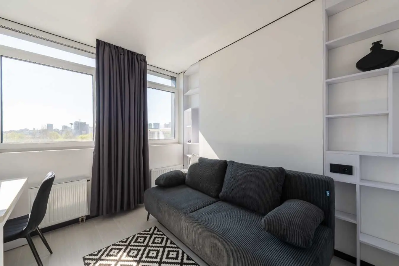 Фото Rent a 3-room apartment, Beresteiska Avenue (Peremohy Avenue) 11 Kyiv for long-term rent, price: 1000 USD, code 7128