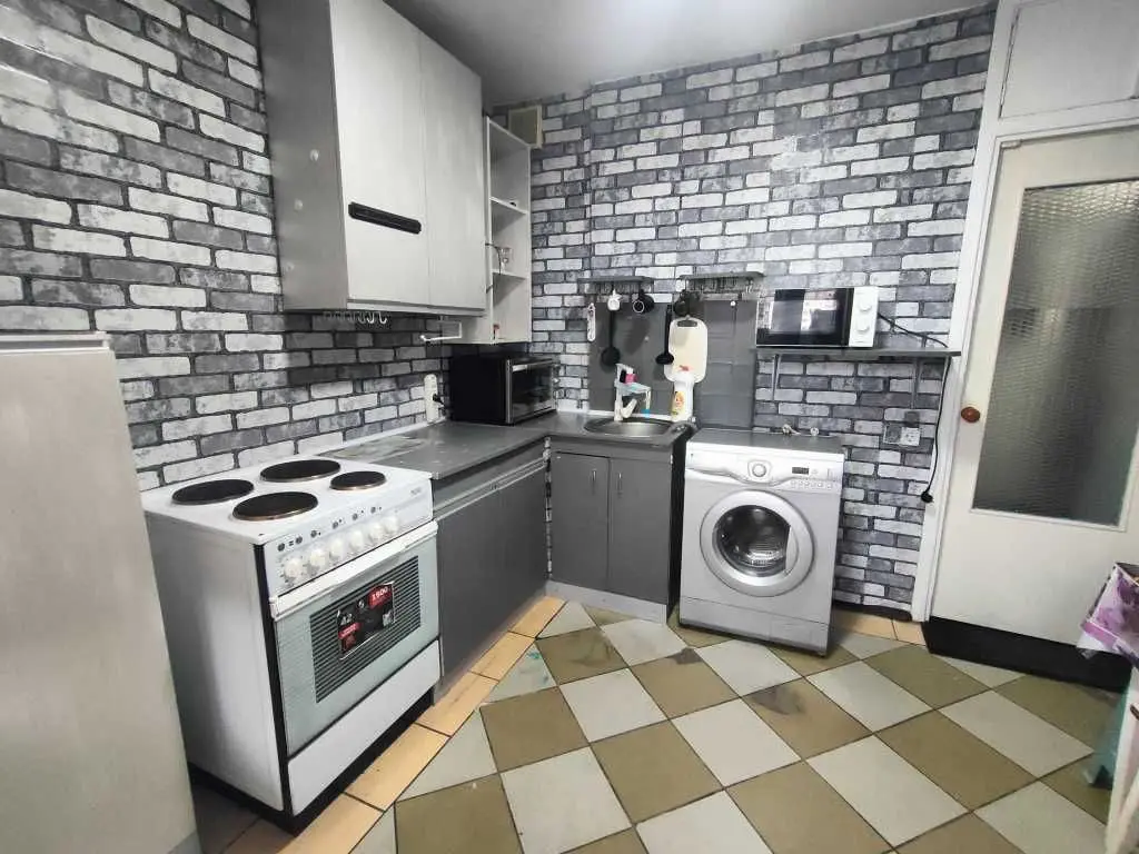 Фото Rent a 1-room apartment, Panteleimona Kulisha Street (Cheliabinska Street) 11 Kyiv for long-term rent, price: 10000 UAH, code 7133