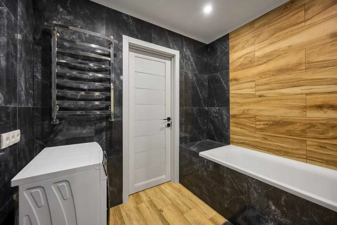 Фото Selling a 2-room apartment, 53.3 sq.m., Hlynianskyi Trakt Street  Lviv, price: 96000 EUR, code 7141