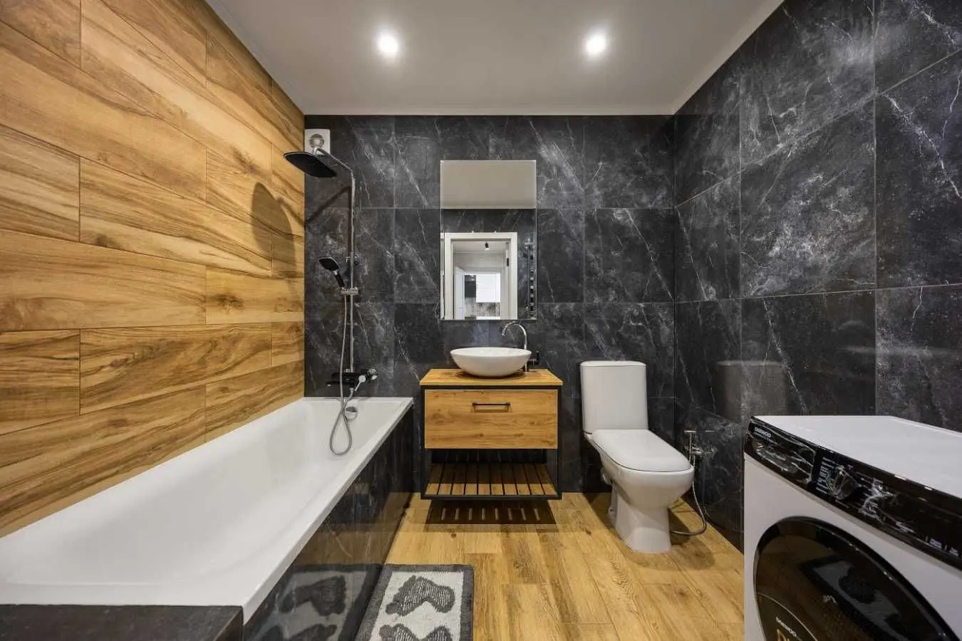 Фото Selling a 2-room apartment, 53.3 sq.m., Hlynianskyi Trakt Street  Lviv, price: 96000 EUR, code 7141