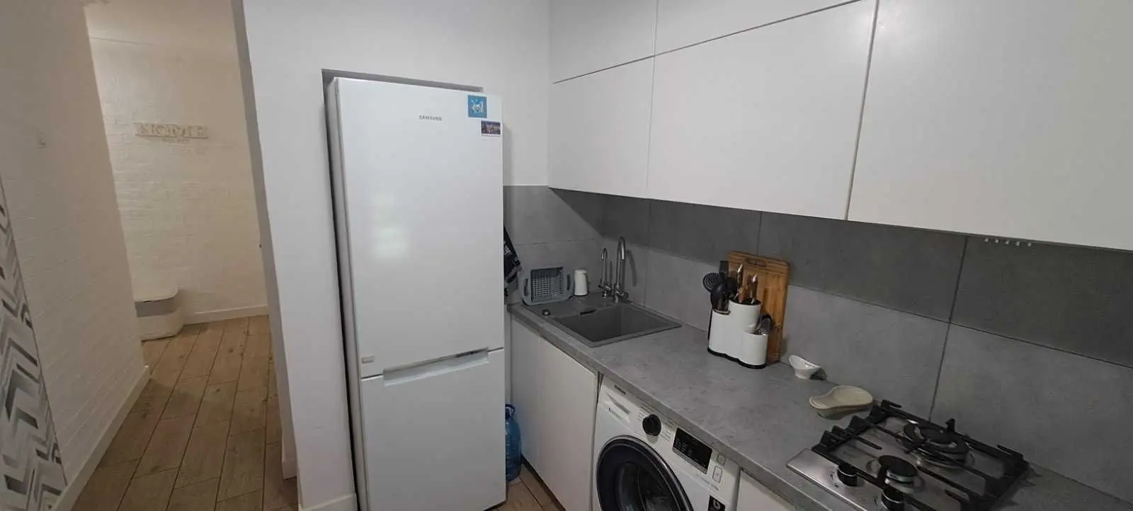 Фото Selling a 2-room apartment, 45.2 sq.m., Kyiv, price: 60000 USD, code 7142