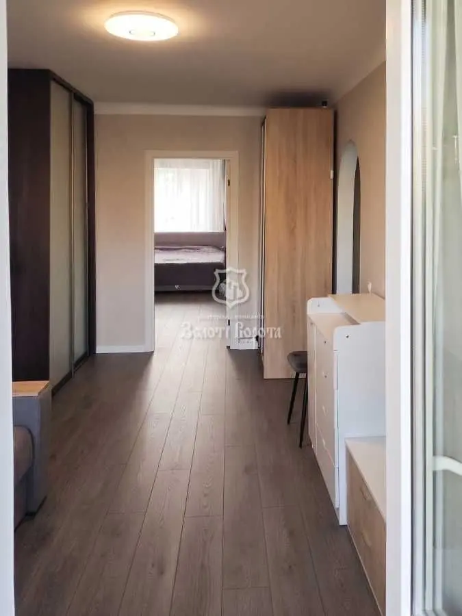 Фото Продаю 2-комнатную квартиру, 43.2 кв. м, Привокзальная ул. 12/1 Киев, цена: 71000 USD, код 7149