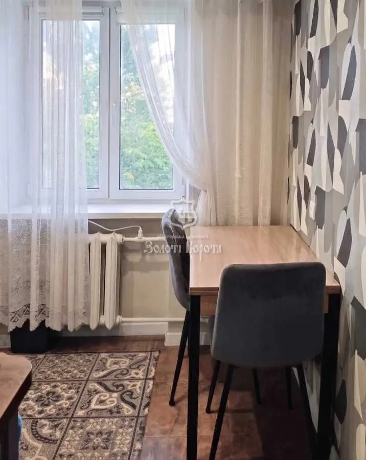 Фото Продаю 2-комнатную квартиру, 43.2 кв. м, Привокзальная ул. 12/1 Киев, цена: 71000 USD, код 7149