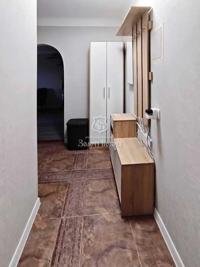 Фото Продаю 2-комнатную квартиру, 43.2 кв. м, Привокзальная ул. 12/1 Киев, цена: 71000 USD, код 7149