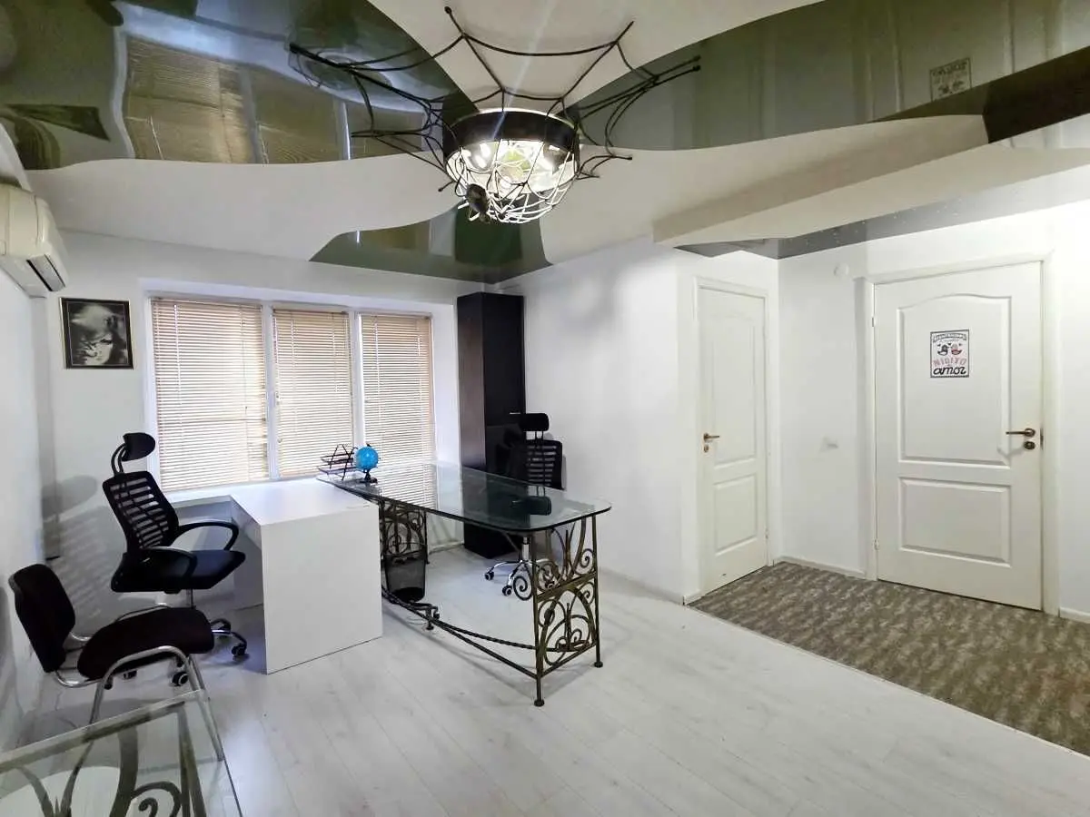 Фото Rent an office, Klovskyi Descent 12 Kyiv for long-term rent, price: 340 USD, code 7154