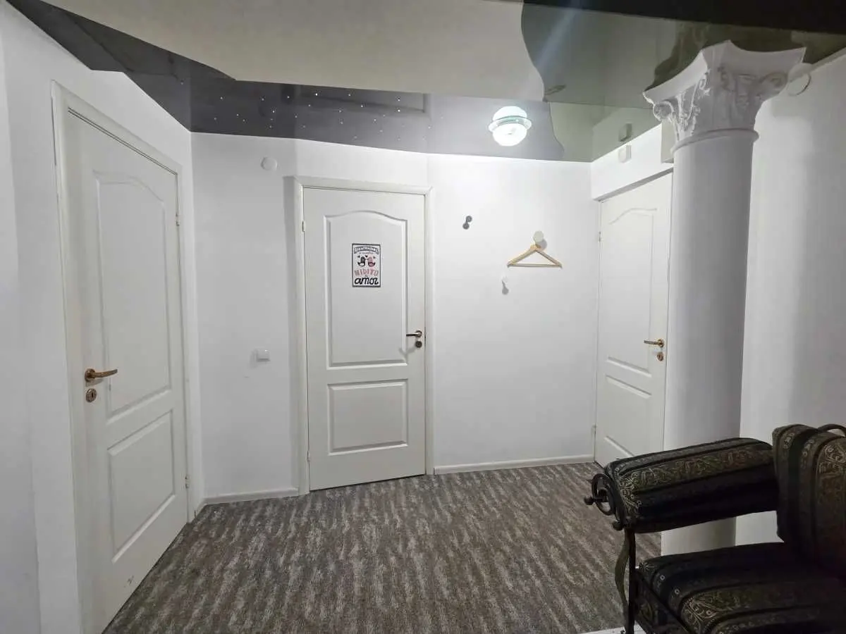 Фото Rent an office, Klovskyi Descent 12 Kyiv for long-term rent, price: 340 USD, code 7154