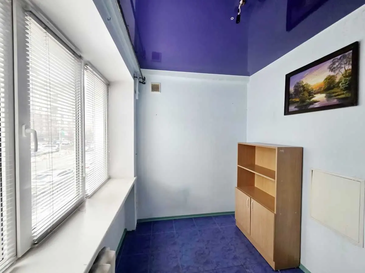Фото Rent an office, Klovskyi Descent 12 Kyiv for long-term rent, price: 340 USD, code 7154