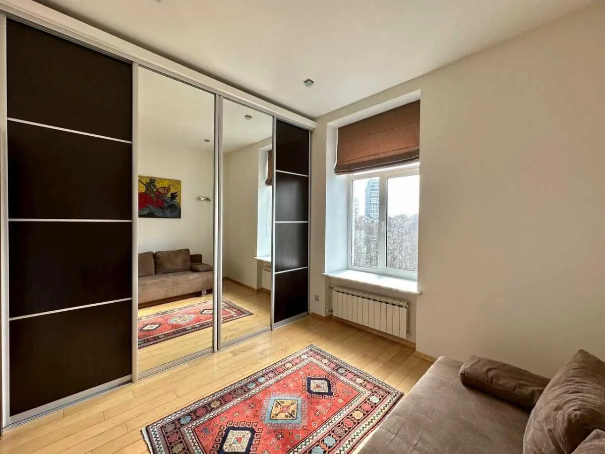 Фото Selling a 3-room apartment, 93.6 sq.m., Knyaziv Ostrozkykh street (Moskovska street)  Kyiv, price: 298000 USD, code 7158