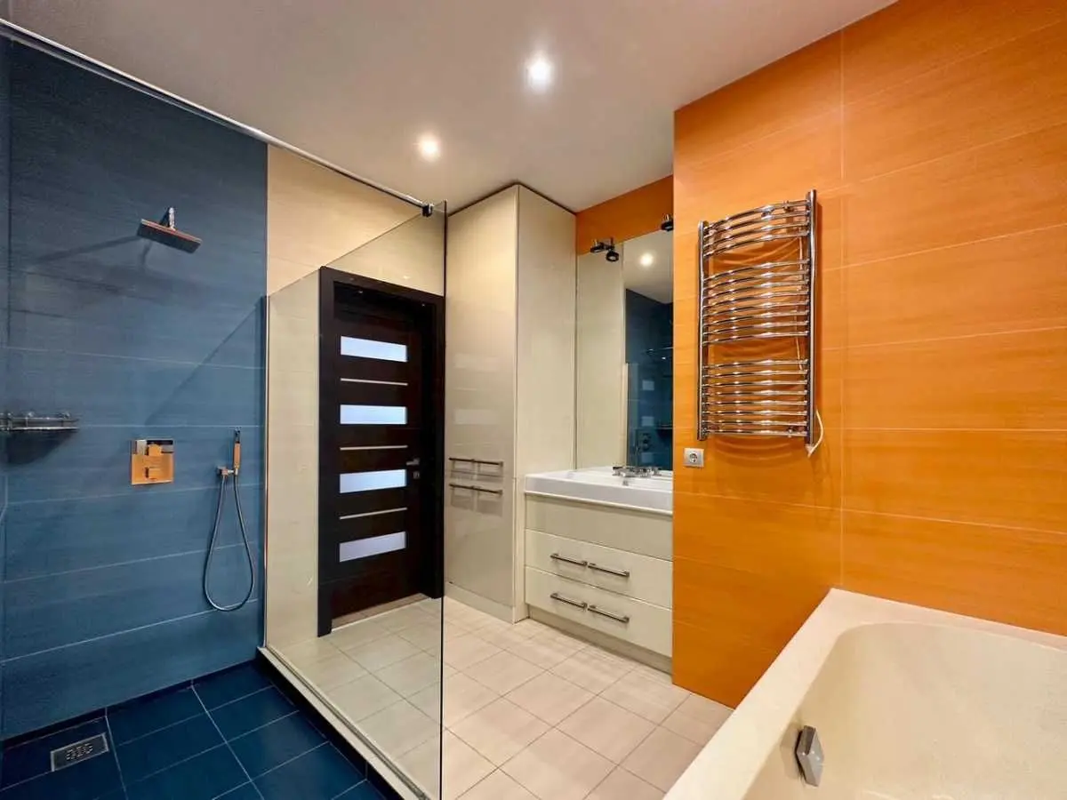 Фото Selling a 3-room apartment, 93.6 sq.m., Knyaziv Ostrozkykh street (Moskovska street)  Kyiv, price: 298000 USD, code 7158