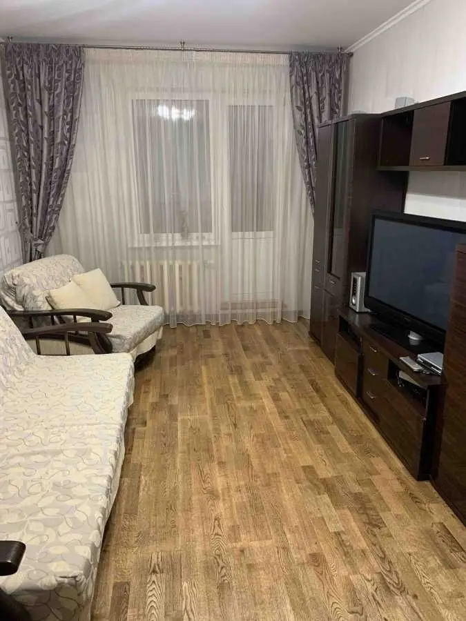 Фото Зняти 2 кімнатну квартиру, Європейського Союзу просп.  Київ в довгострокову оренду, ціна: 18000 UAH, код 7160