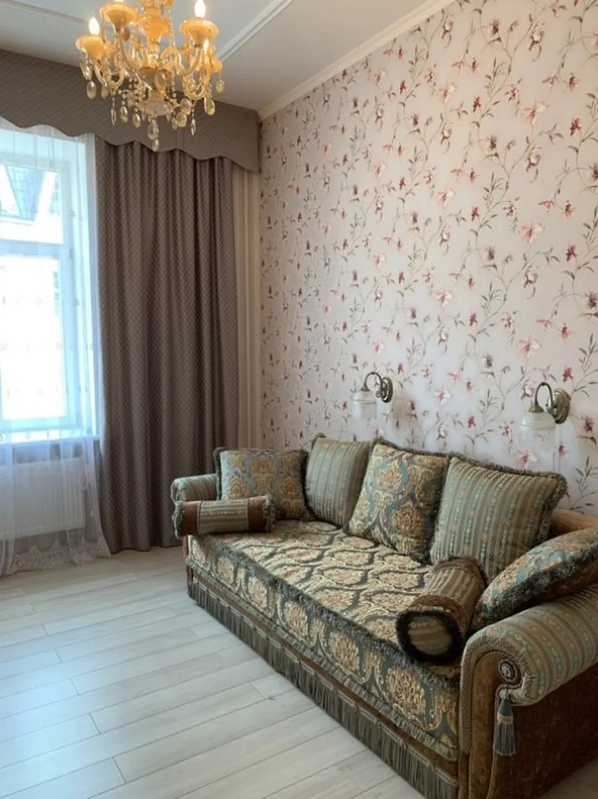 Фото Rent a 3-room apartment, Vozdvyzhenska Street  Kyiv for long-term rent, price: 1200 $, code 7163