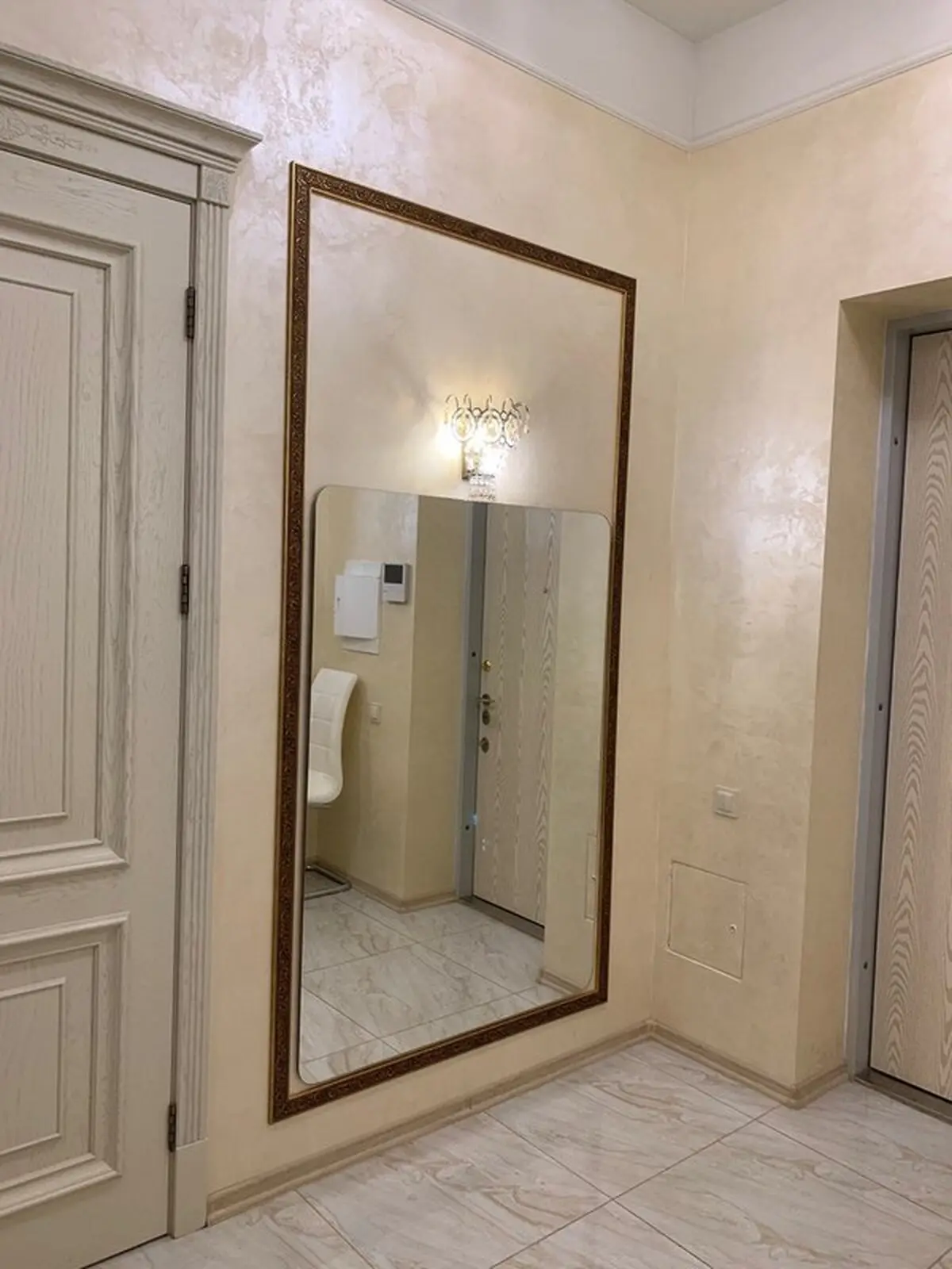Фото Rent a 3-room apartment, Vozdvyzhenska Street  Kyiv for long-term rent, price: 1200 $, code 7163