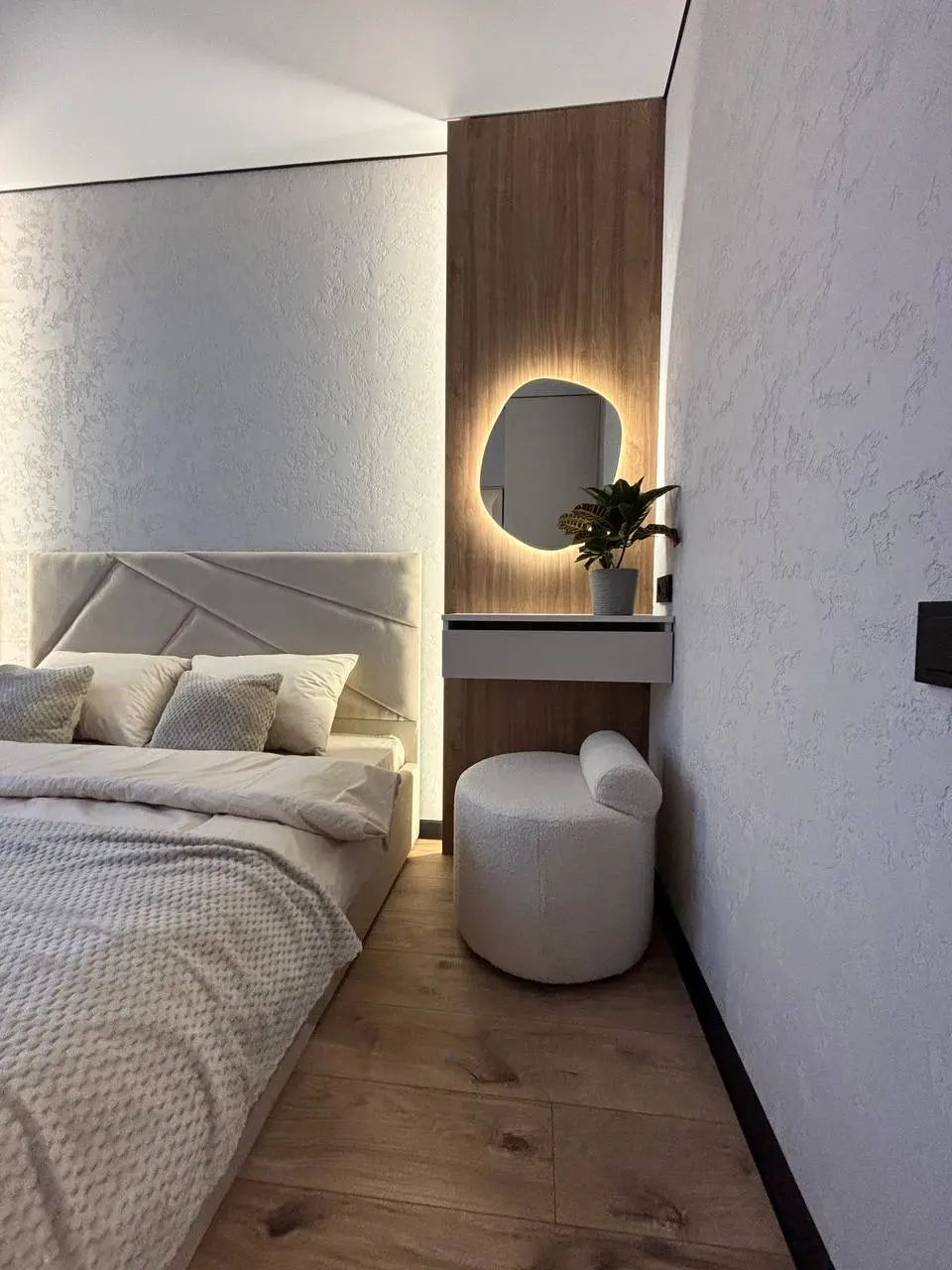 Фото Selling a 3-room apartment, 55 sq.m., Universytetska Street (Karla Marksa Street)  Irpin, price: 110000 $, code 7164