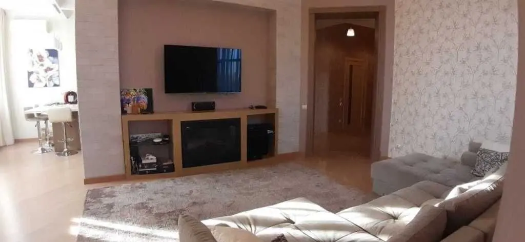 Фото Selling a 4-room apartment, 137 sq.m., Dmytrivska Street 66а Kyiv, price: 350000 USD, code 7179