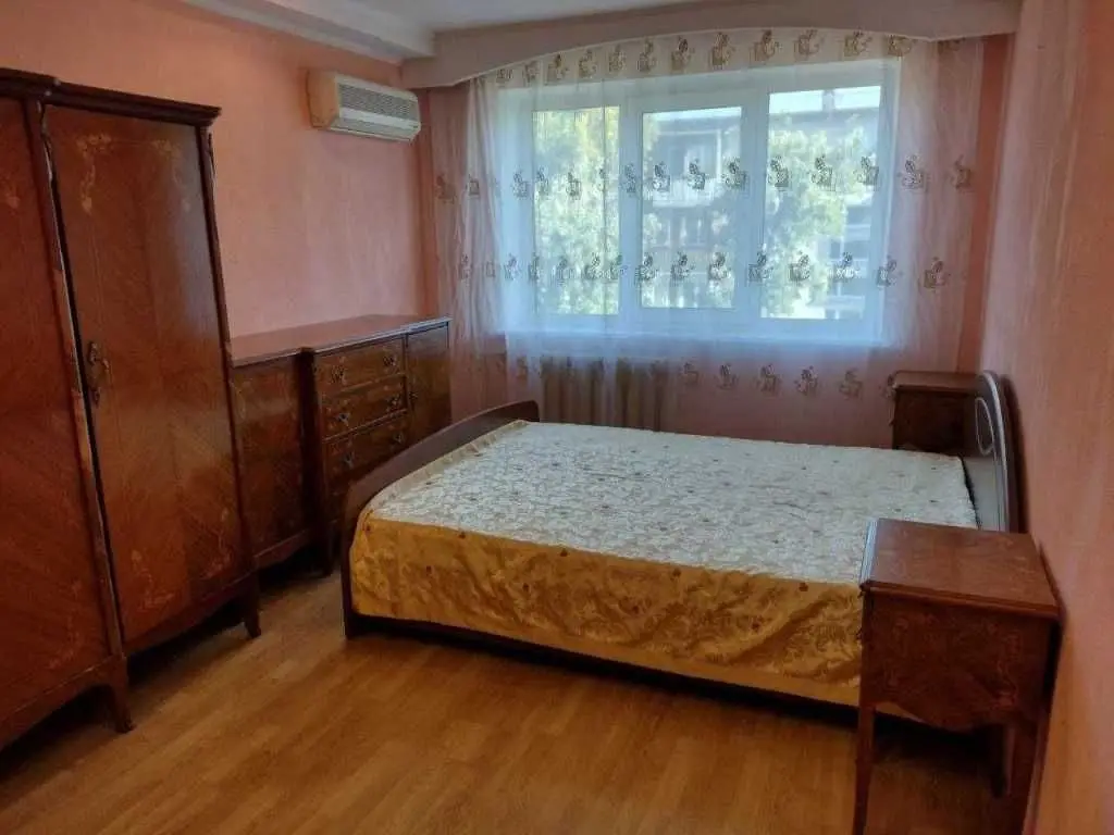 Фото Продаю 2 кімнатну квартиру, 45 кв. м, Братиславська вул. 18 Київ, ціна: 2457287 UAH, код 7184
