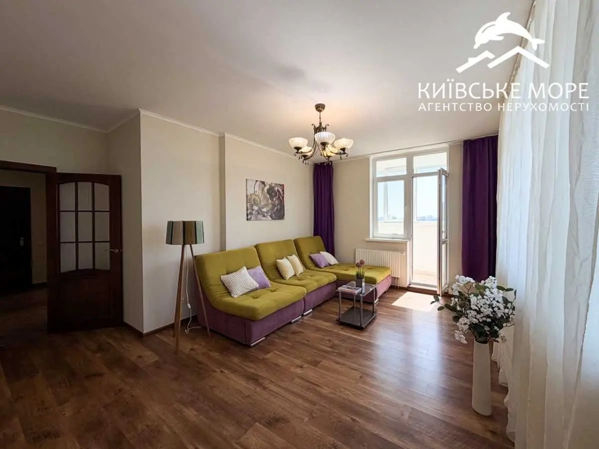 Фото Продаю 2-комнатную квартиру, 76 кв. м, Воскресенская ул. 14Д Киев, цена: 125500 USD, код 7191