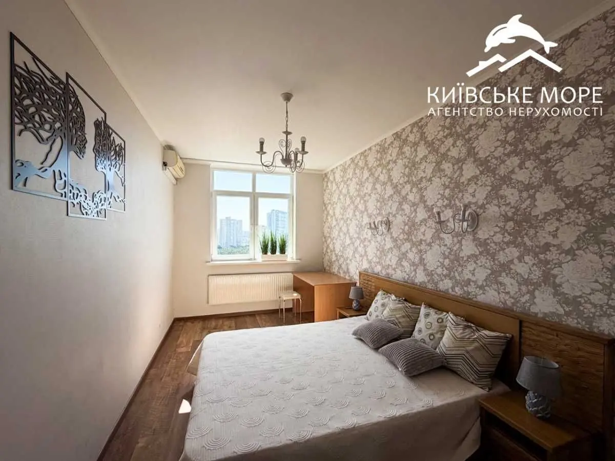 Фото Продаю 2-комнатную квартиру, 76 кв. м, Воскресенская ул. 14Д Киев, цена: 125500 USD, код 7191