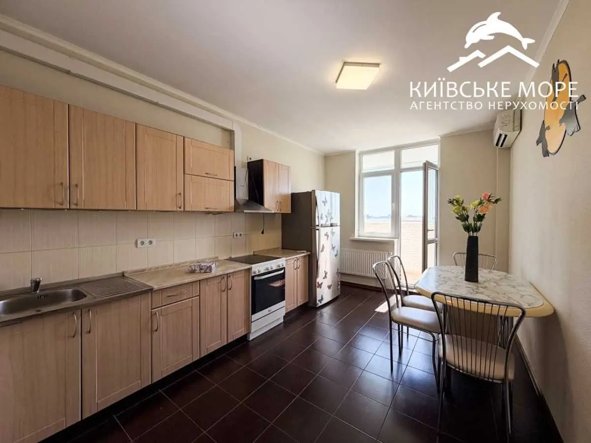 Фото Продаю 2-комнатную квартиру, 76 кв. м, Воскресенская ул. 14Д Киев, цена: 125500 USD, код 7191