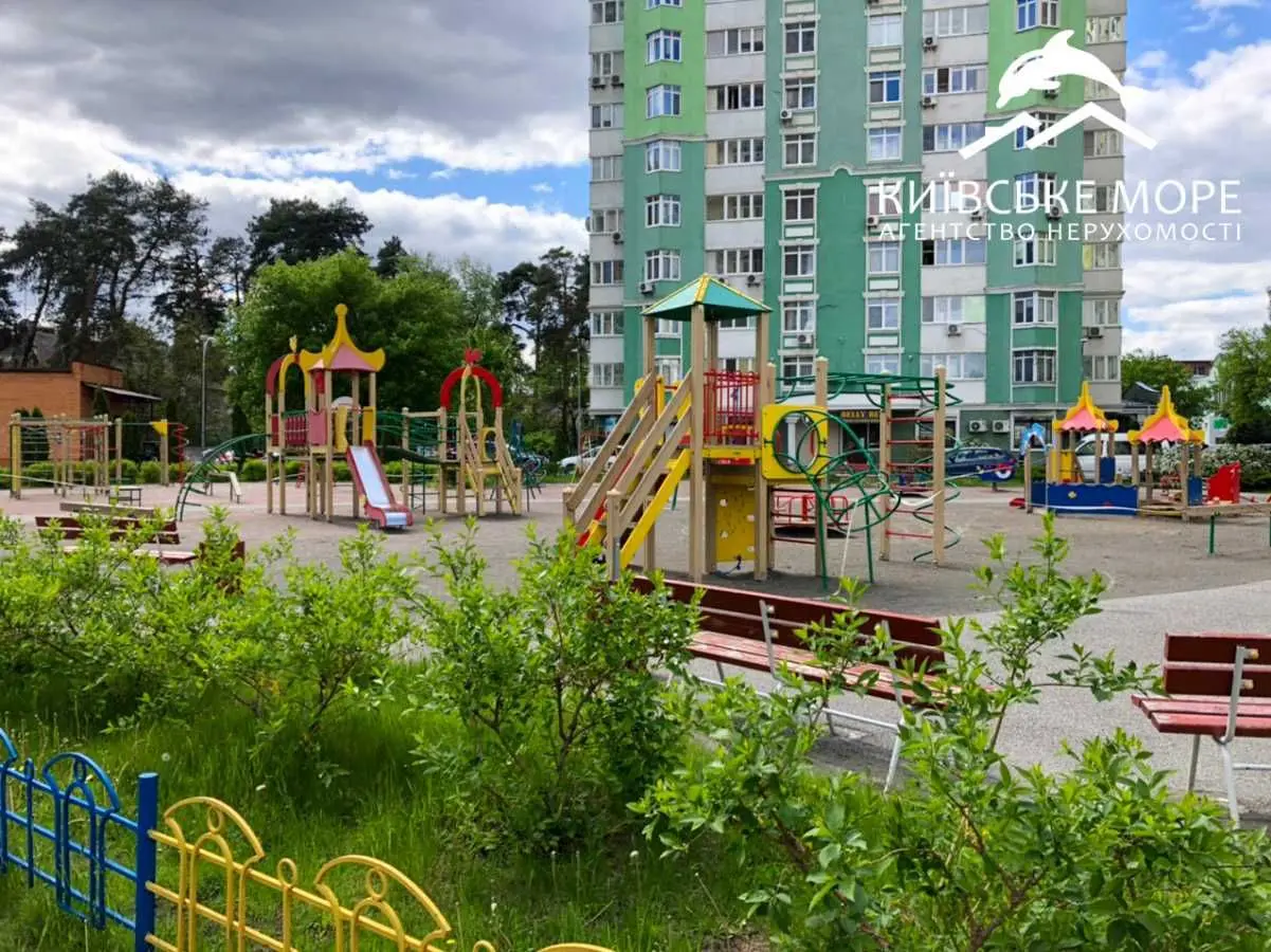 Фото Продаю 2-комнатную квартиру, 76 кв. м, Воскресенская ул. 14Д Киев, цена: 125500 USD, код 7191