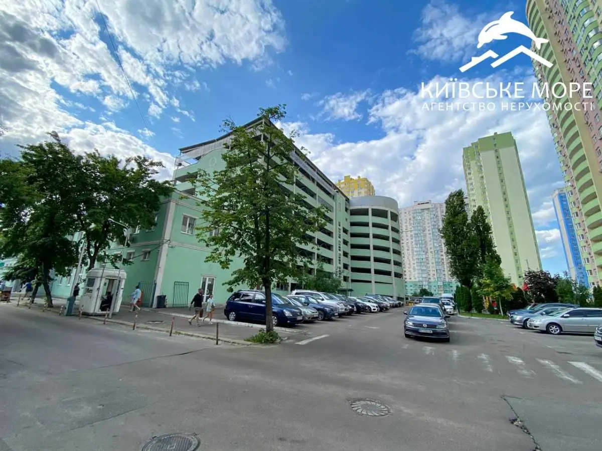 Фото Продаю 2-комнатную квартиру, 76 кв. м, Воскресенская ул. 14Д Киев, цена: 125500 USD, код 7191