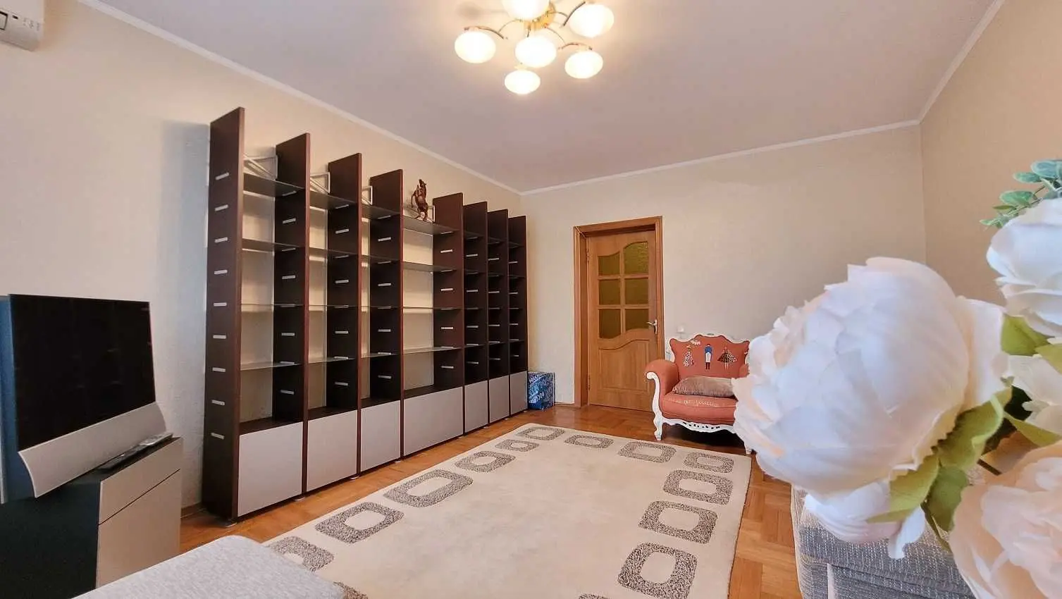Фото Продаю 3 кімнатну квартиру, 91 кв. м, Анни Ахматової вул. 3 Київ, ціна: 110000 USD, код 7199