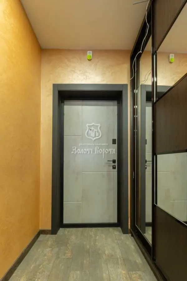 Фото Selling a 2-room apartment, 70.6 sq.m., Dragomanova Street 2 Kyiv, price: 130000 USD, code 7212