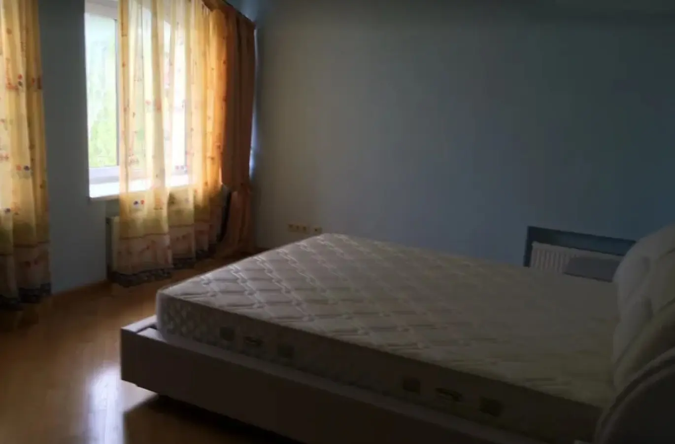 Фото Зняти будинок, Варвари Маслюченко вул. (Жданова)  Київ в довгострокову оренду, ціна: 2300 $, код 7218