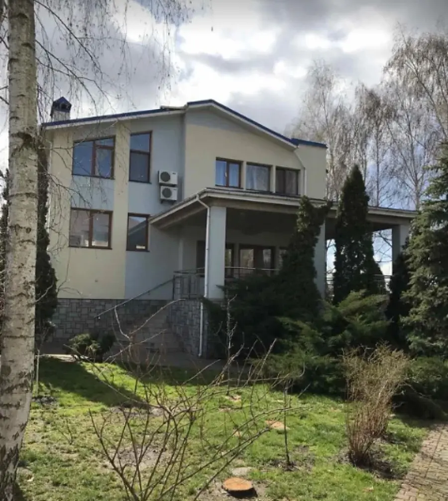 Фото Зняти будинок, Варвари Маслюченко вул. (Жданова)  Київ в довгострокову оренду, ціна: 2300 $, код 7218