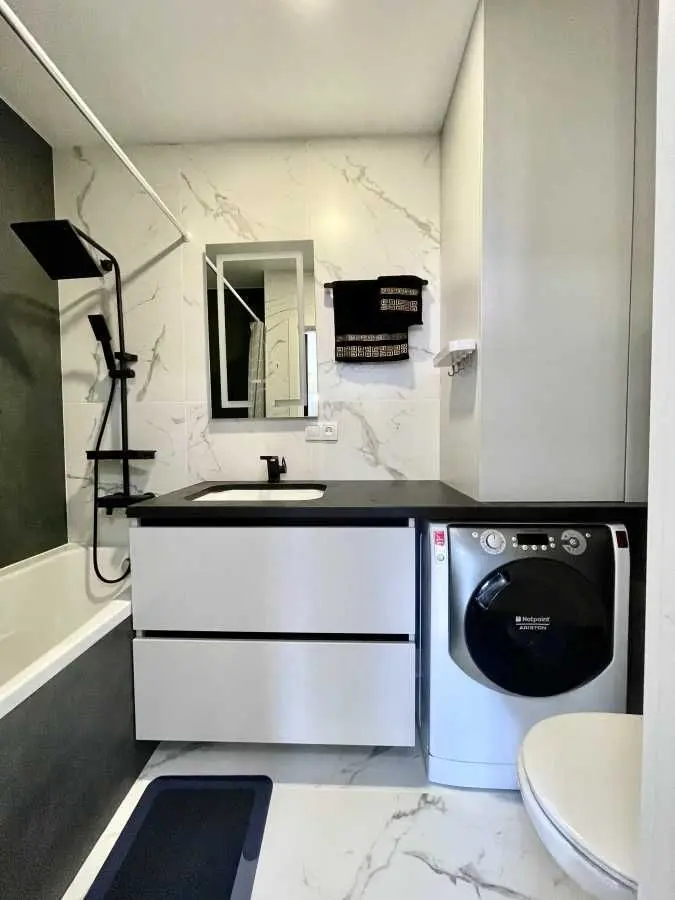 Фото Selling a 1-room apartment, 41 sq.m., Mykhaila Maksymovycha Street (Onufriia Trutenka Street)  Kyiv, price: 105000 USD, code 7224