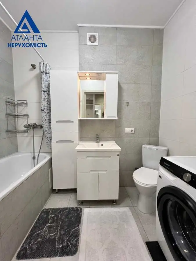Фото Selling a 1-room apartment, 41 sq.m., Strumovka, price: 65000 USD, code 7225
