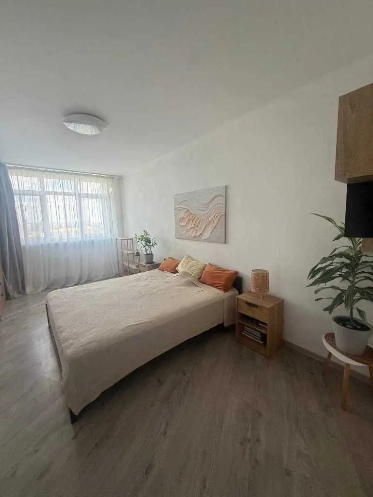 Фото Selling a 1-room apartment, 43 sq.m., Voskresenska Street 16Г Kyiv, price: 84999 USD, code 7230