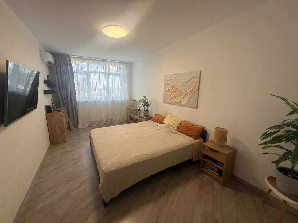 Фото Selling a 1-room apartment, 43 sq.m., Voskresenska Street 16Г Kyiv, price: 84999 USD, code 7230