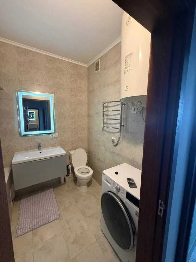 Фото Selling a 1-room apartment, 43 sq.m., Voskresenska Street 16Г Kyiv, price: 84999 USD, code 7230