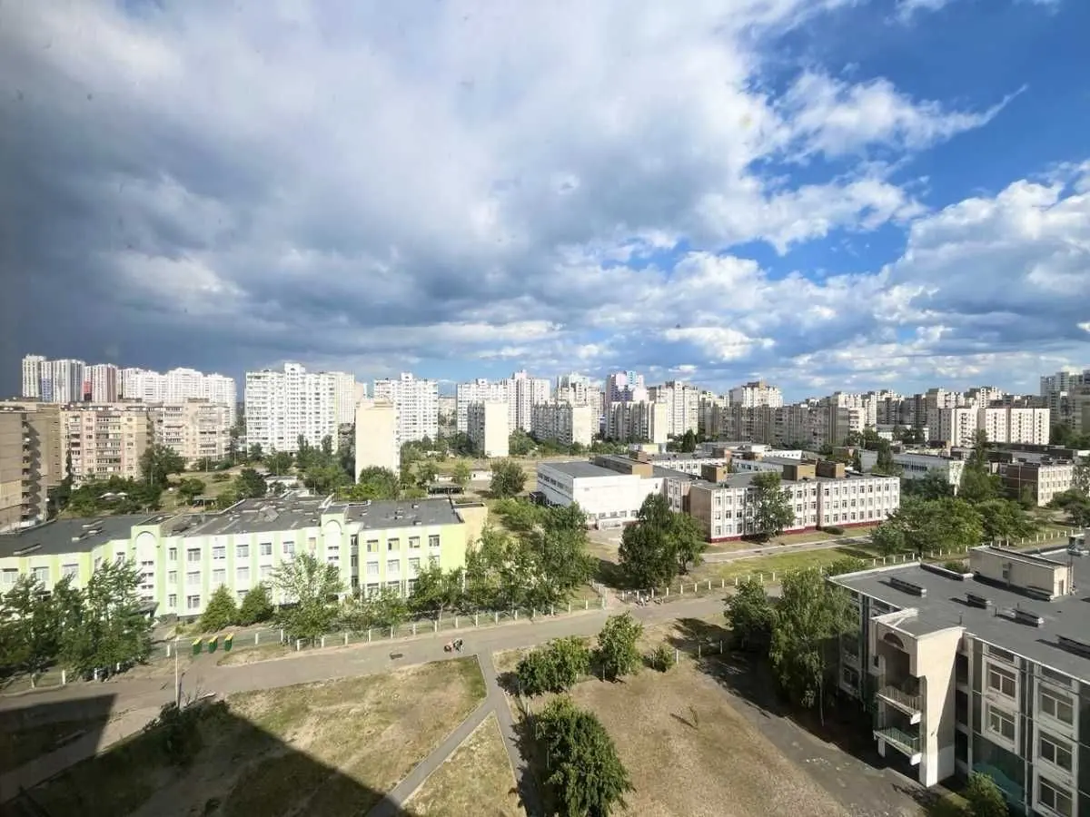 Фото Selling a 3-room apartment, 72 sq.m., Onore de Balzaka Street  Kyiv, price: 64000 USD, code 7238