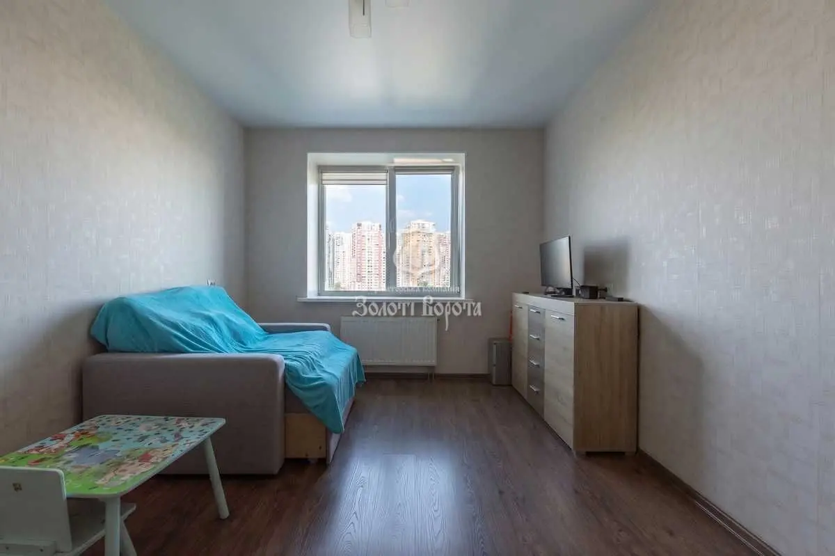 Фото Продаю 1 кімнатну квартиру, 43.8 кв. м, Комбінатна вул. 25 Київ, ціна: 82000 USD, код 7239