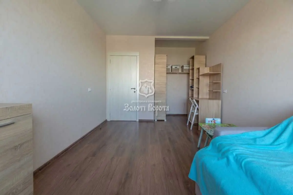 Фото Продаю 1 кімнатну квартиру, 43.8 кв. м, Комбінатна вул. 25 Київ, ціна: 82000 USD, код 7239
