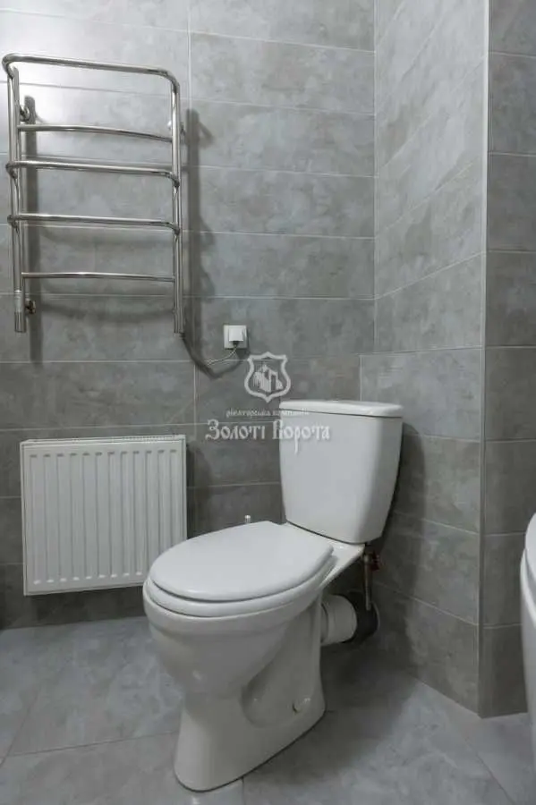Фото Продаю 1 кімнатну квартиру, 43.8 кв. м, Комбінатна вул. 25 Київ, ціна: 82000 USD, код 7239