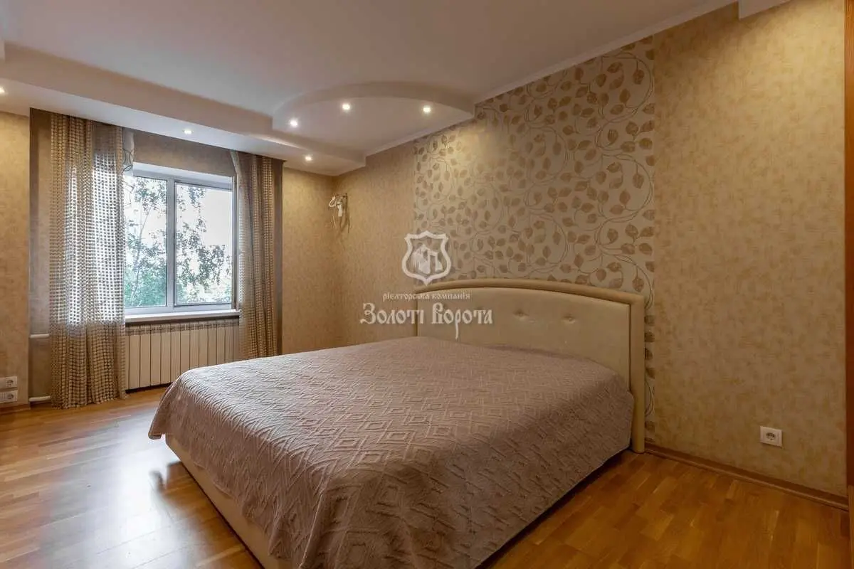 Фото Продаю 3 кімнатну квартиру, 99 кв. м, Милославська вул. 47а Київ, ціна: 110000 USD, код 7240