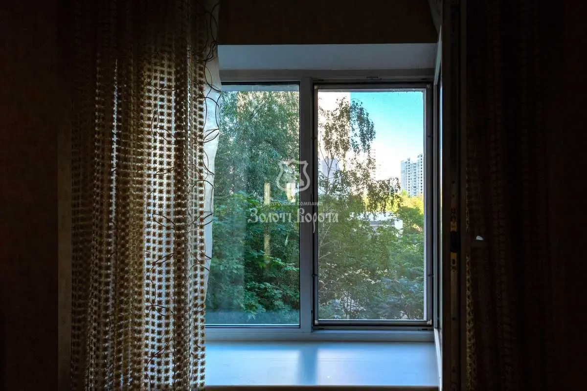 Фото Продаю 3 кімнатну квартиру, 99 кв. м, Милославська вул. 47а Київ, ціна: 110000 USD, код 7240