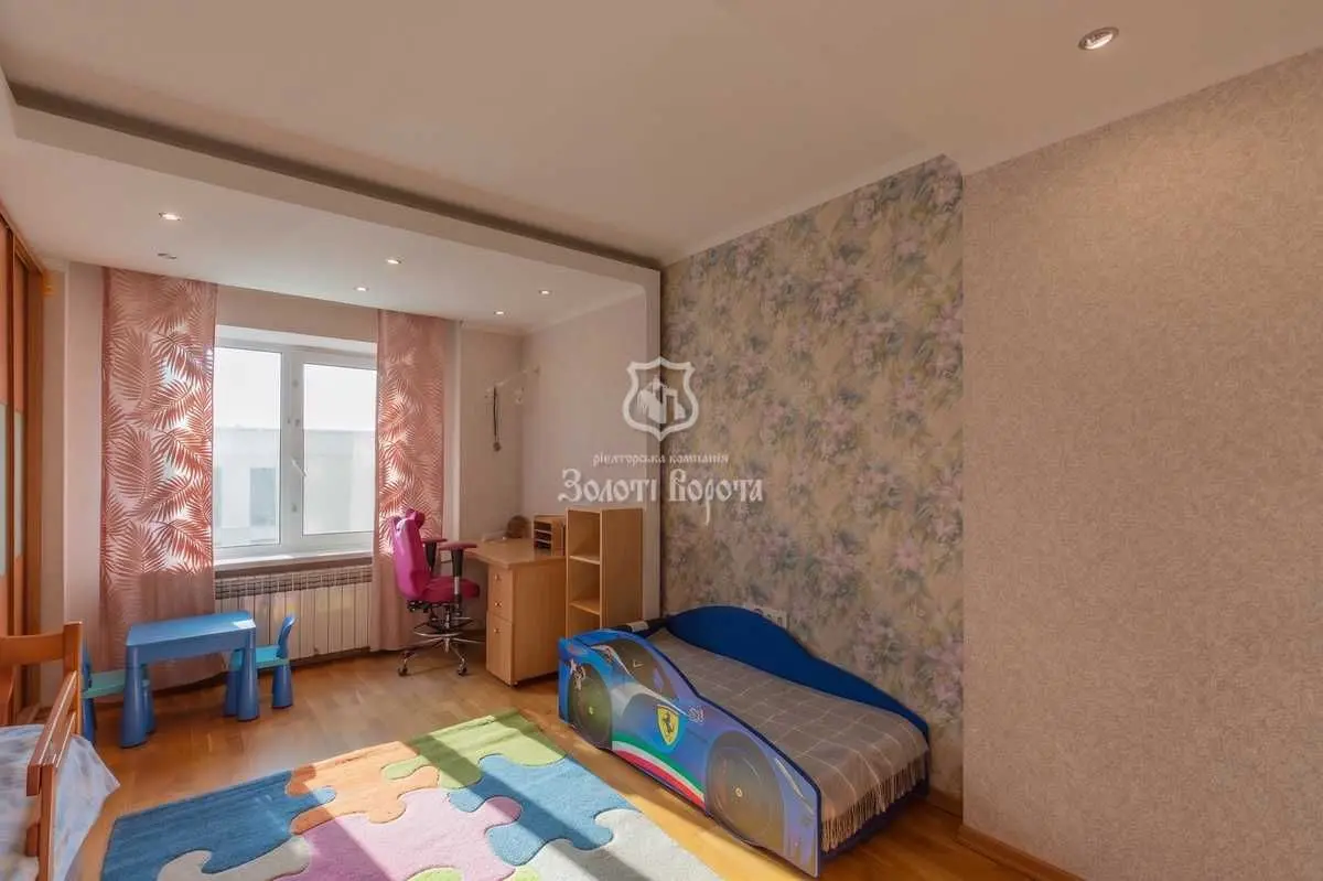 Фото Продаю 3 кімнатну квартиру, 99 кв. м, Милославська вул. 47а Київ, ціна: 110000 USD, код 7240