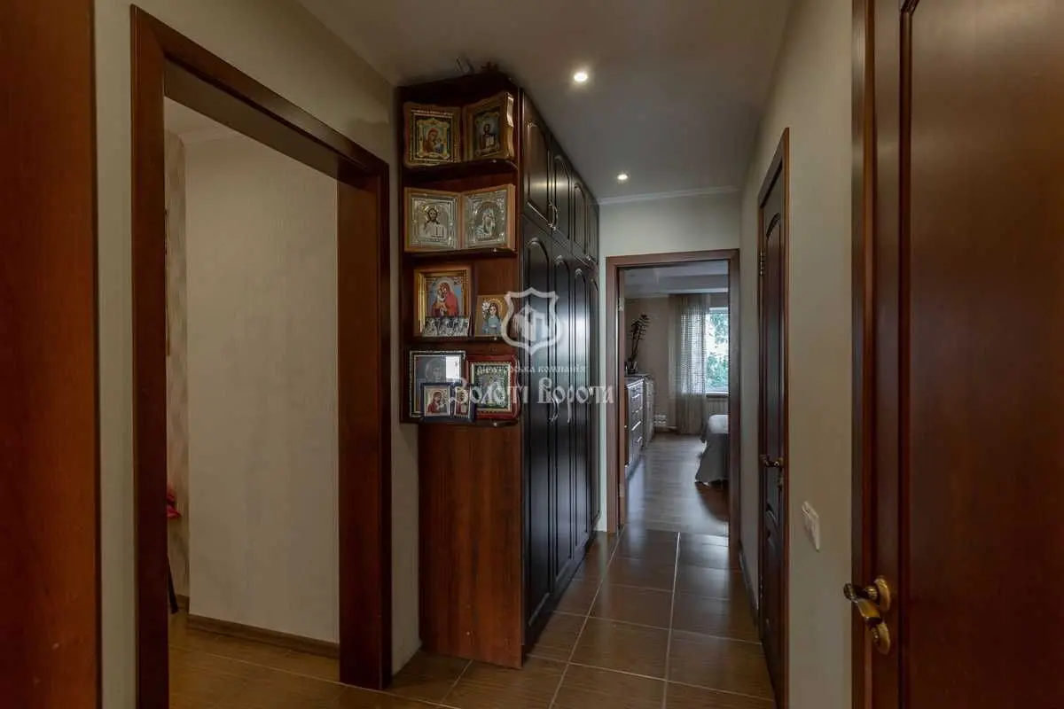 Фото Продаю 3 кімнатну квартиру, 99 кв. м, Милославська вул. 47а Київ, ціна: 110000 USD, код 7240