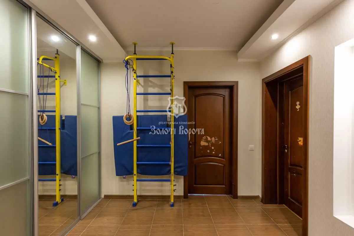 Фото Продаю 3 кімнатну квартиру, 99 кв. м, Милославська вул. 47а Київ, ціна: 110000 USD, код 7240