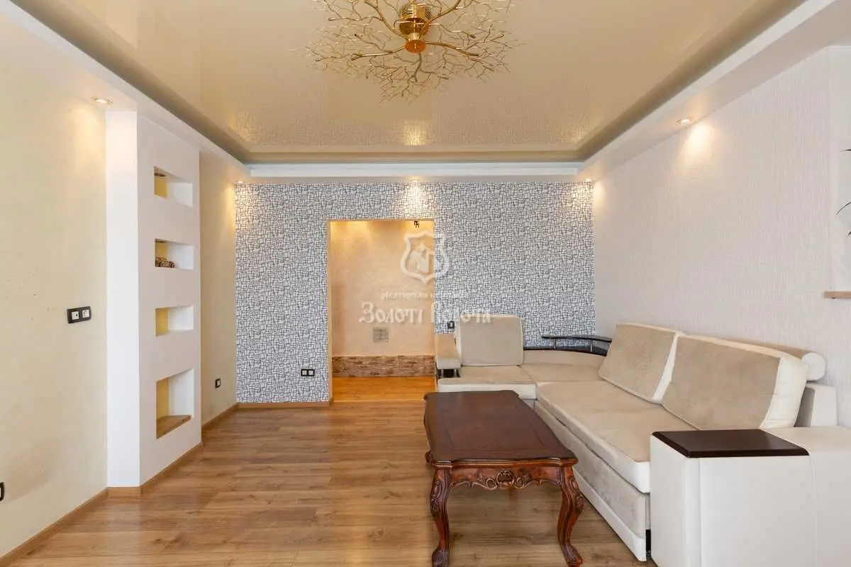 Фото Продаю 2 кімнатну квартиру, 86.3 кв. м, Сім’ї Стешенків вул. (Тимофія Строкача) 7 Київ, ціна: 115000 USD, код 7243