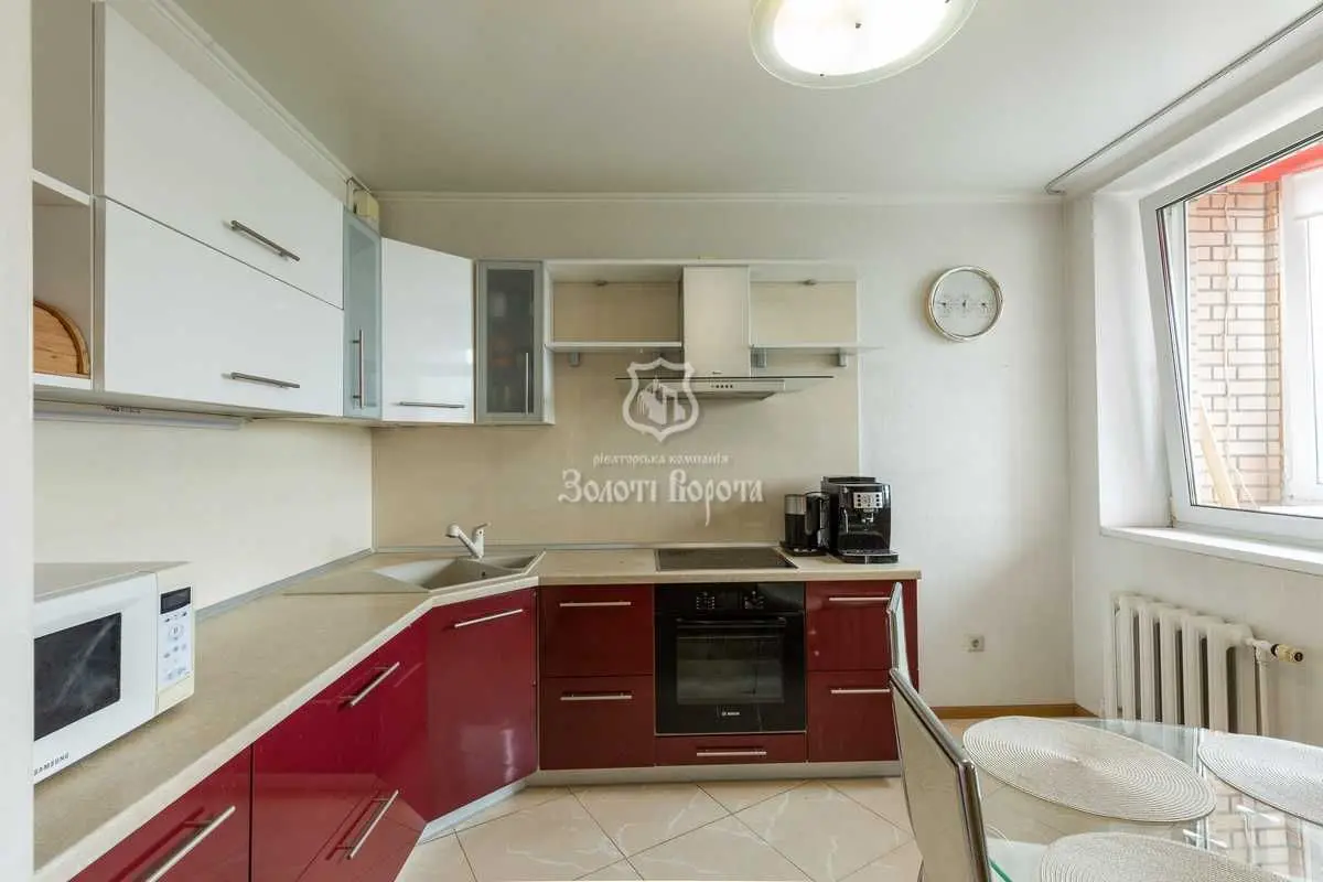 Фото Продаю 2 кімнатну квартиру, 86.3 кв. м, Сім’ї Стешенків вул. (Тимофія Строкача) 7 Київ, ціна: 115000 USD, код 7243