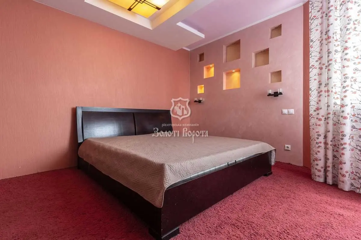 Фото Продаю 2 кімнатну квартиру, 86.3 кв. м, Сім’ї Стешенків вул. (Тимофія Строкача) 7 Київ, ціна: 115000 USD, код 7243