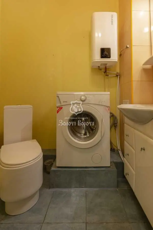 Фото Продаю 2 кімнатну квартиру, 86.3 кв. м, Сім’ї Стешенків вул. (Тимофія Строкача) 7 Київ, ціна: 115000 USD, код 7243