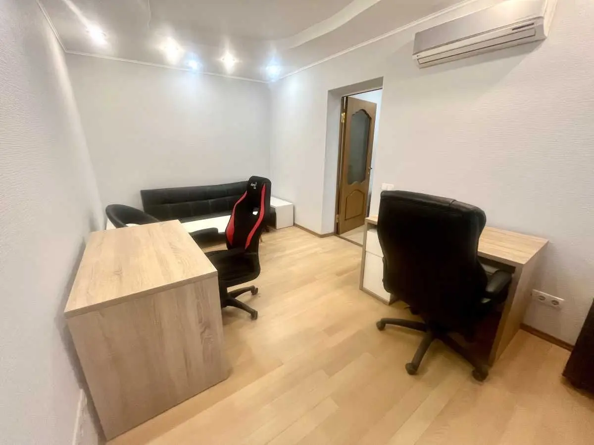 Фото Rent an office, Lesi Ukrainky Boulevard 19 Kyiv for long-term rent, price: 25000 UAH, code 7246